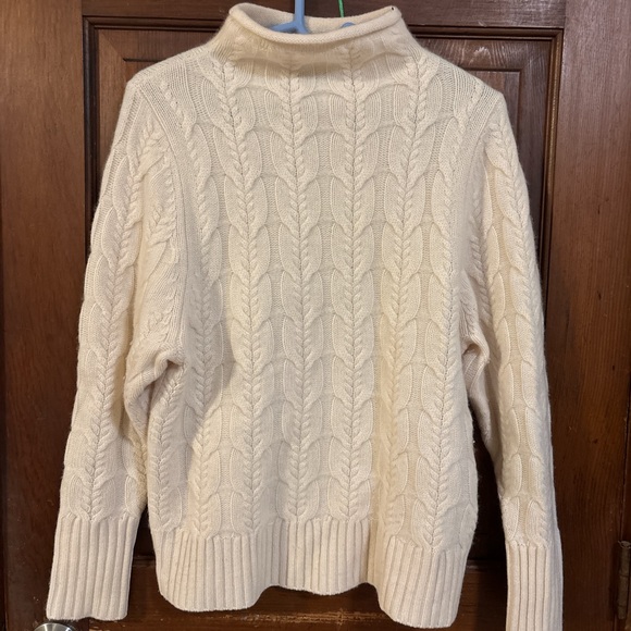 Tahari 2ply cashmere Women's Cream Cable Knit Sweater - Picture 7 of 7